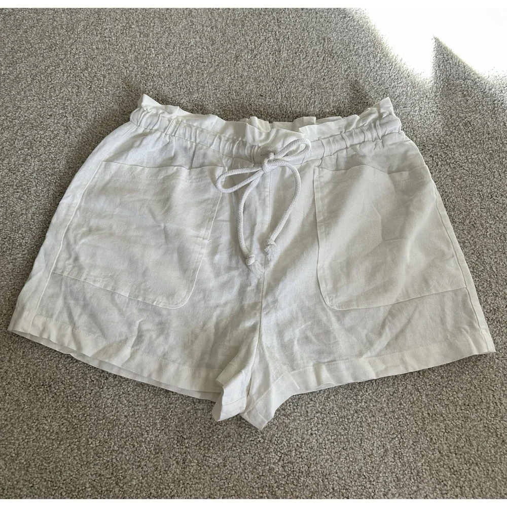 3 Pair Of Universal threads Women's Shorts Size Medium